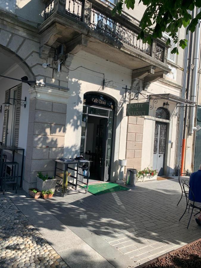 Palazzo Clerici Apartment Луино Екстериор снимка
