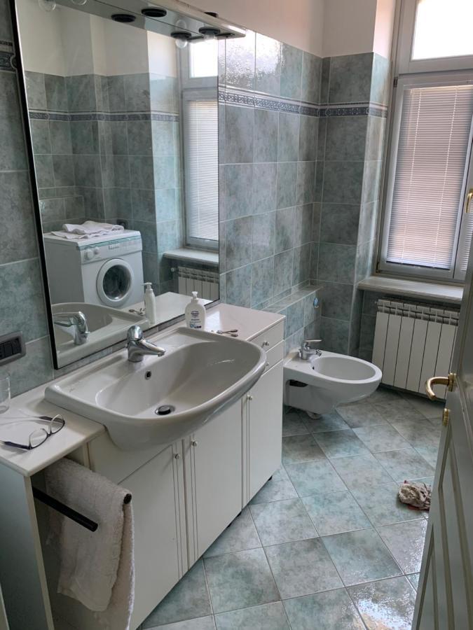 Palazzo Clerici Apartment Луино Екстериор снимка