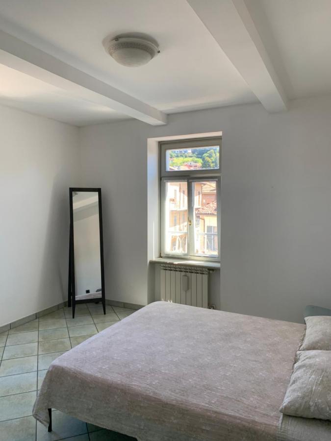 Palazzo Clerici Apartment Луино Екстериор снимка