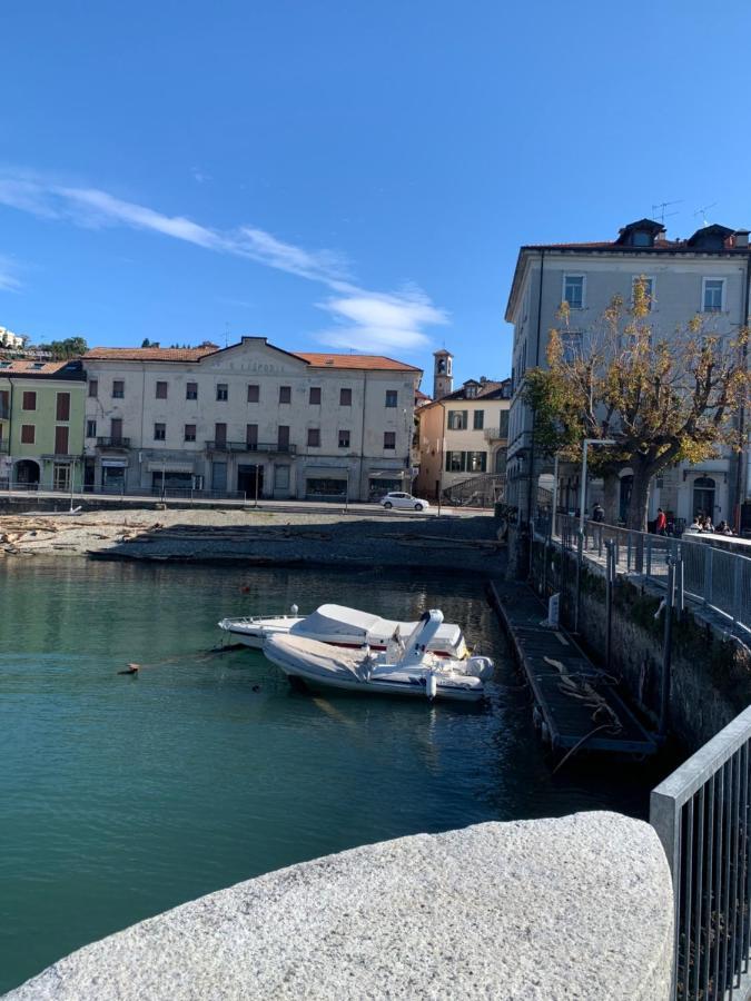 Palazzo Clerici Apartment Луино Екстериор снимка