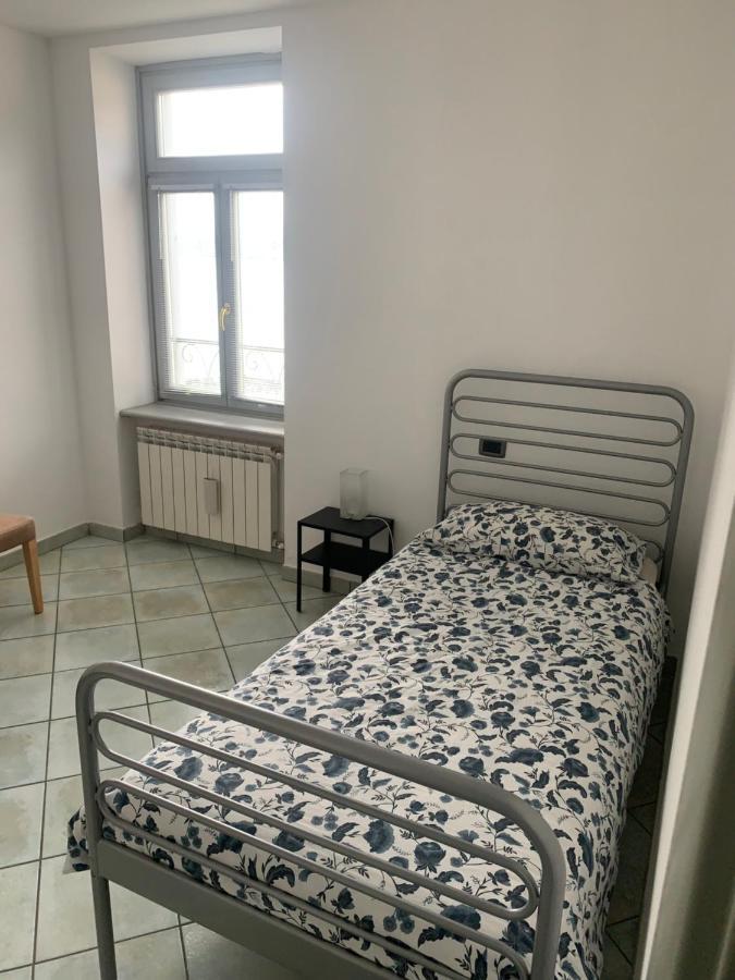 Palazzo Clerici Apartment Луино Екстериор снимка