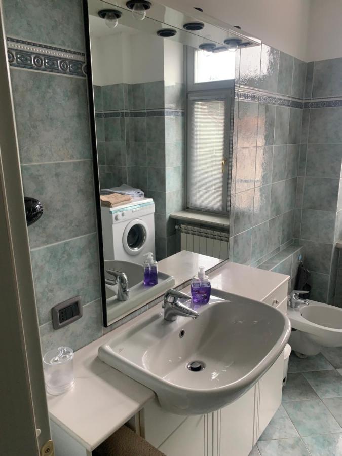 Palazzo Clerici Apartment Луино Екстериор снимка