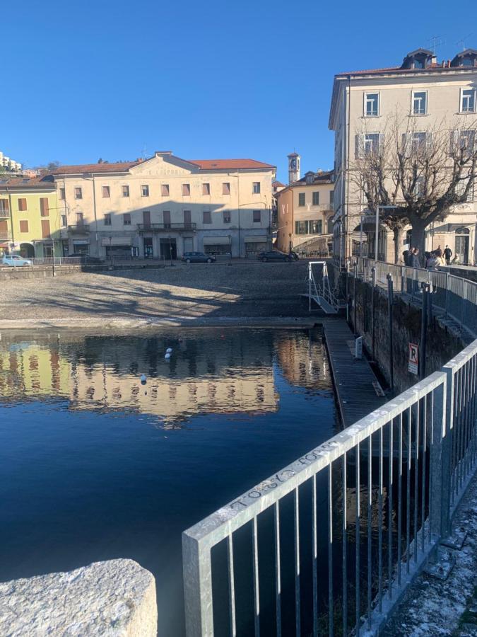 Palazzo Clerici Apartment Луино Екстериор снимка